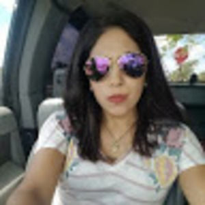 Meet your Posher, Lorena